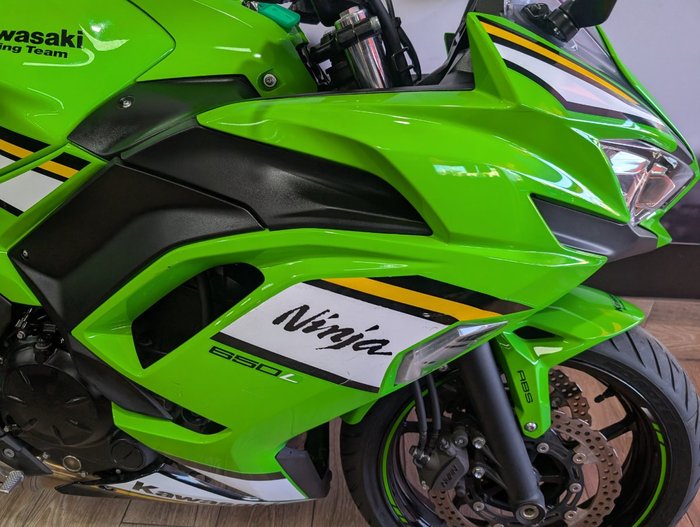 2025 Kawasaki NINJA 650 GREEN