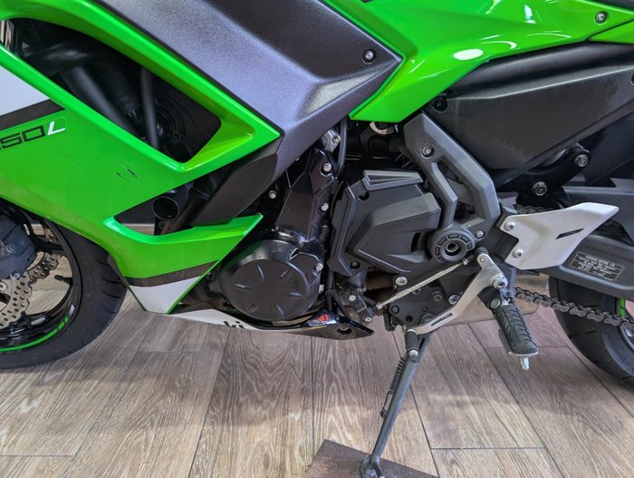 2025 Kawasaki NINJA 650 GREEN