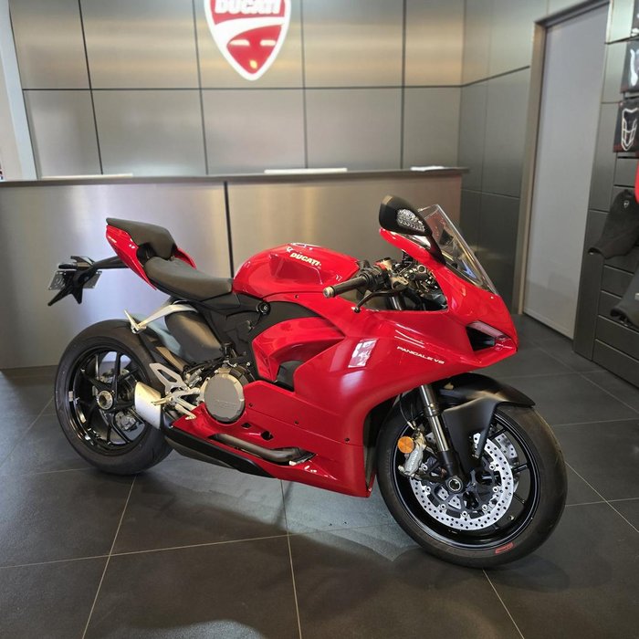 2024 Ducati Panigale V2