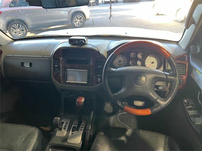 2006 Mitsubishi Pajero Exceed
