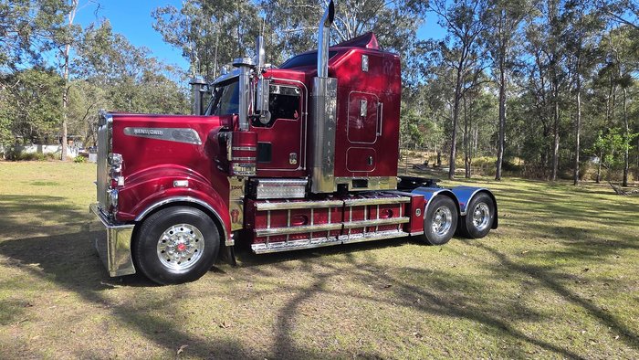 2018 Kenworth T909