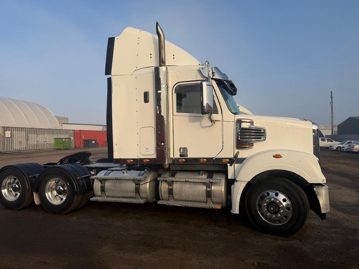 2018 Freightliner Coronado