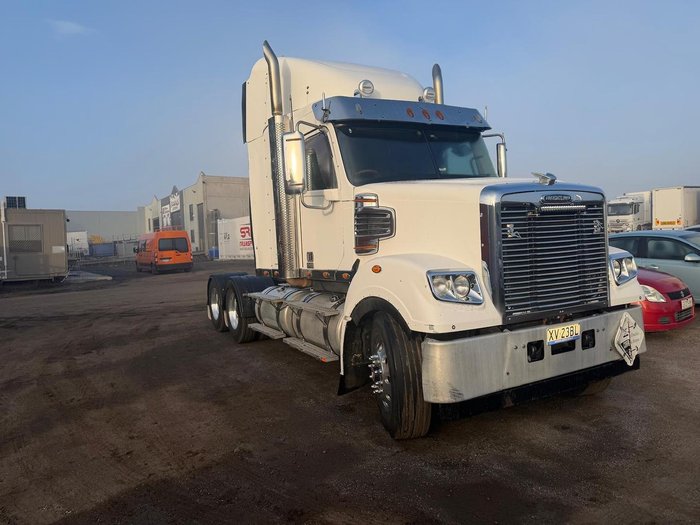 2018 Freightliner Coronado