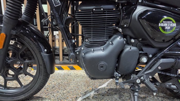 2024 Royal Enfield HUNTER 350 GREEN