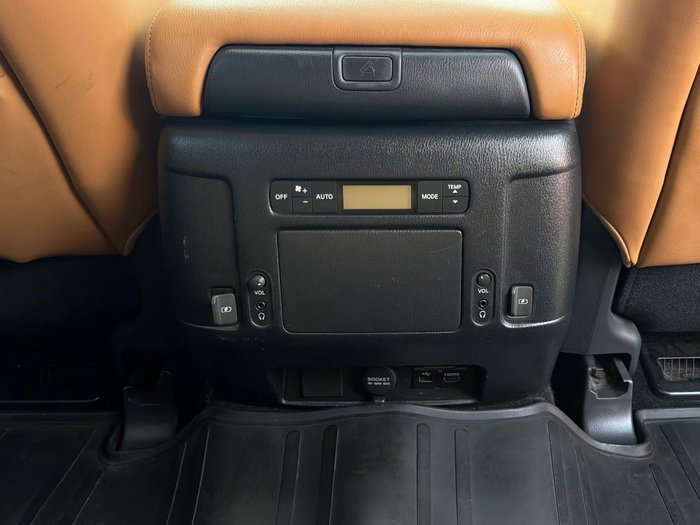 2023 Nissan Patrol Ti-L