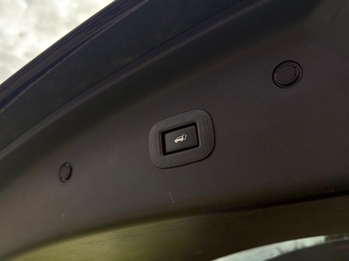 2023 Nissan Patrol Ti-L