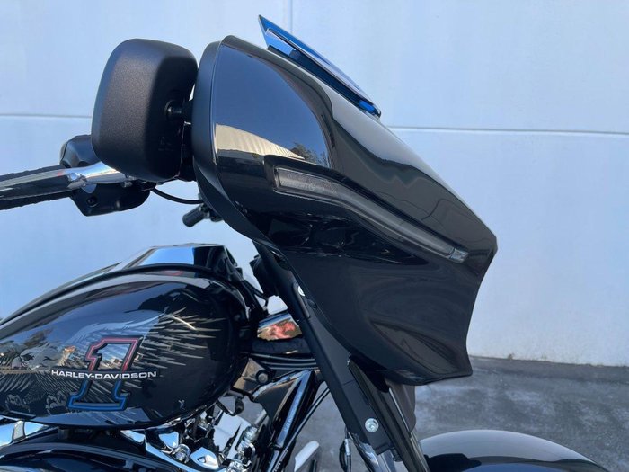2026 Harley-Davidson Street Glide 117 (FLHX)