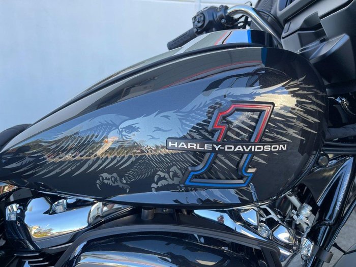 2026 Harley-Davidson Street Glide 117 (FLHX)