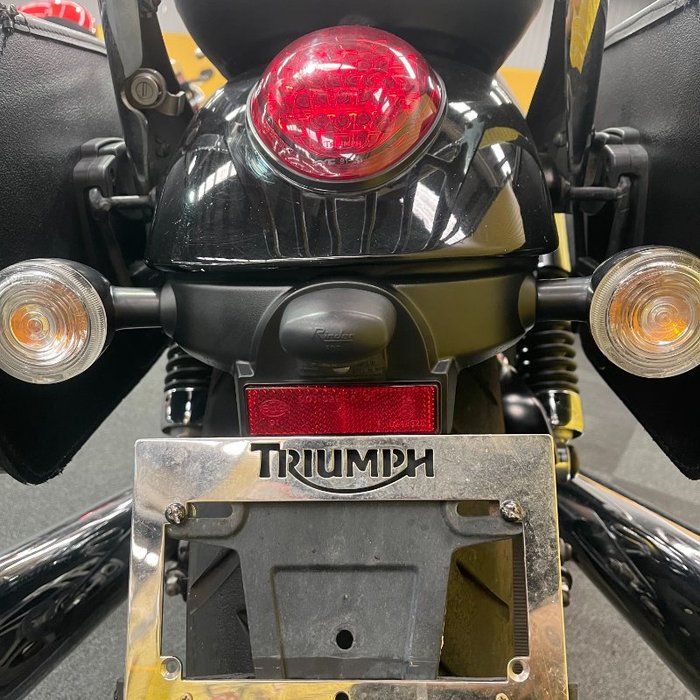 2012 Triumph THUNDERBIRD Black