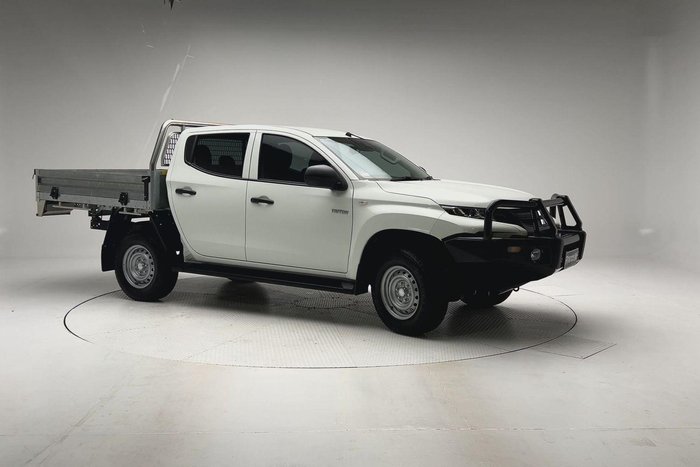 2024 Mitsubishi Triton GLX