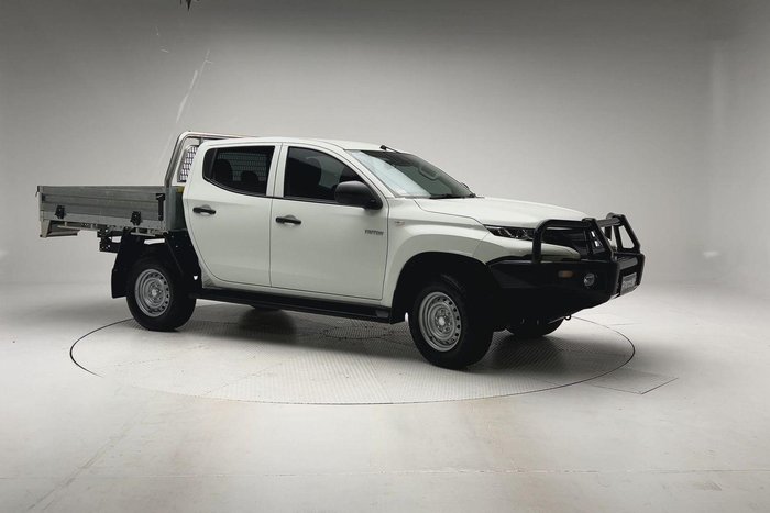 2024 Mitsubishi Triton GLX
