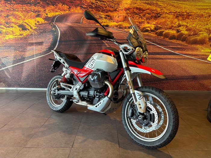 2025 Moto Guzzi V85 TT V85