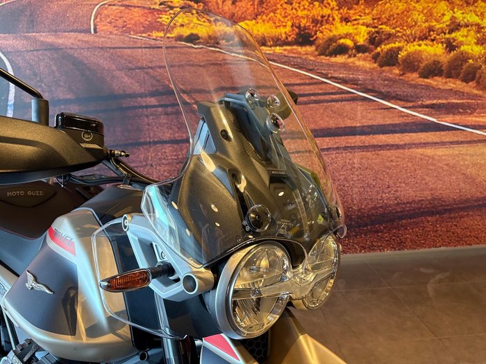 2025 Moto Guzzi V85 TT Travel V85