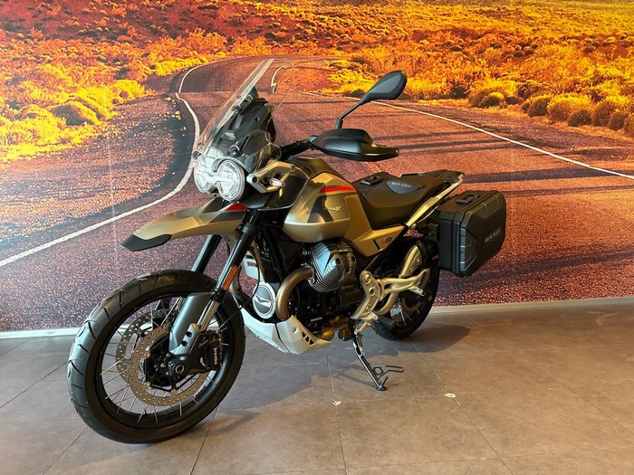 2025 Moto Guzzi V85 TT Travel V85