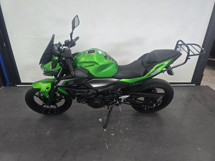 2025 Kawasaki Z500 Green