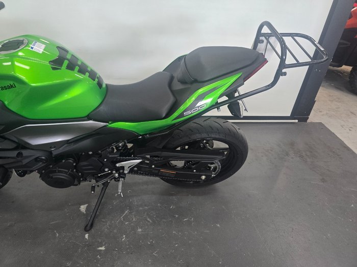 2025 Kawasaki Z500 Green