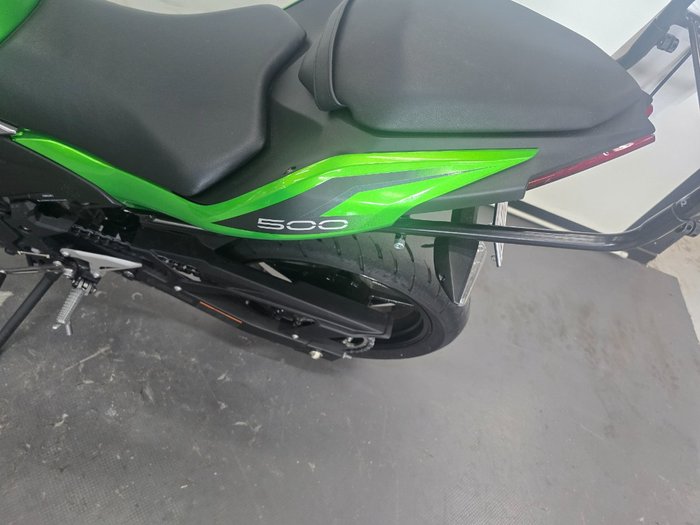 2025 Kawasaki Z500 Green
