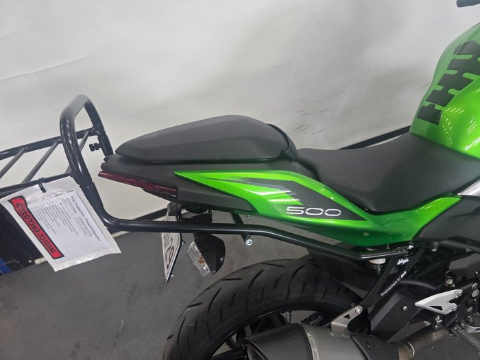 2025 Kawasaki Z500 Green