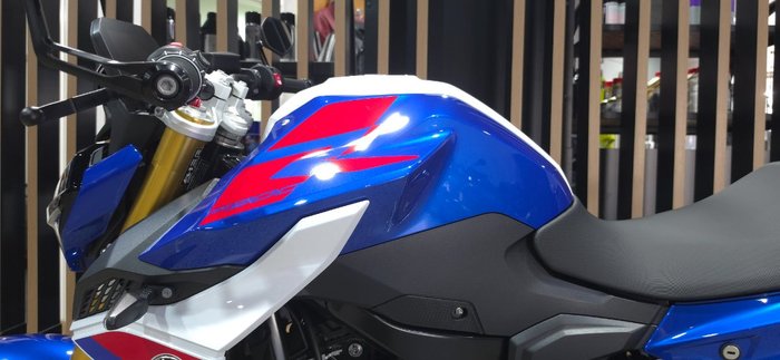 2026 BMW Motorrad F 900 R BLUE