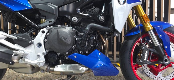 2026 BMW Motorrad F 900 R BLUE