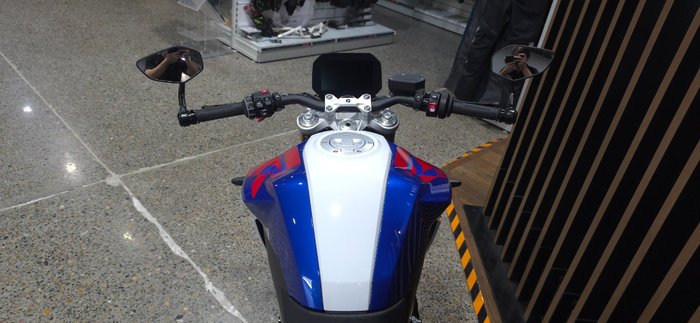 2026 BMW Motorrad F 900 R BLUE