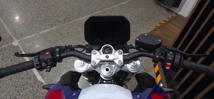 2026 BMW Motorrad F 900 R BLUE