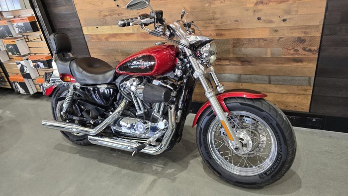 2012 Harley-Davidson 1200 Custom (XL1200C)
