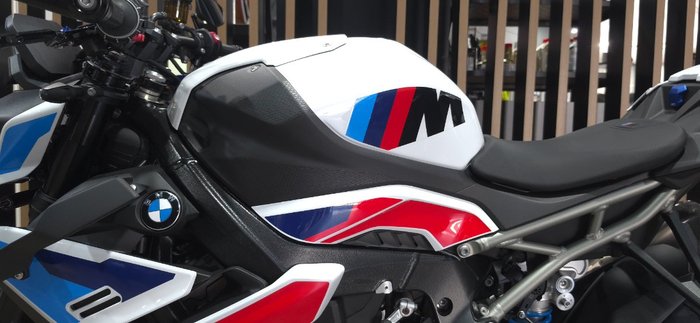 2026 BMW Motorrad M 1000 R WHITE