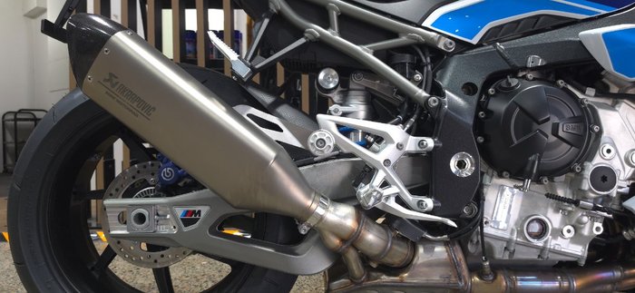 2026 BMW Motorrad M 1000 R WHITE