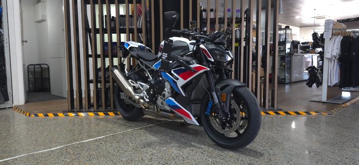 2026 BMW Motorrad M 1000 R WHITE