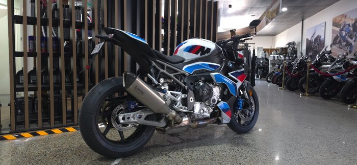 2026 BMW Motorrad M 1000 R WHITE