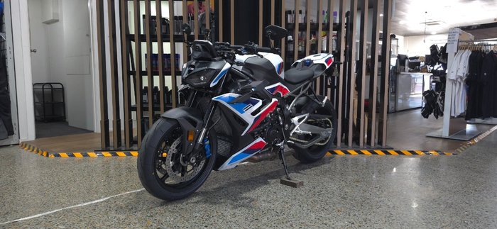 2026 BMW Motorrad M 1000 R WHITE