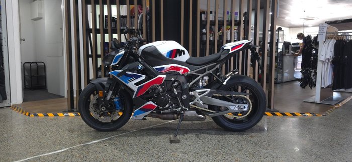 2026 BMW Motorrad M 1000 R WHITE