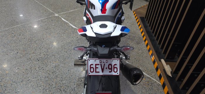 2026 BMW Motorrad M 1000 R WHITE