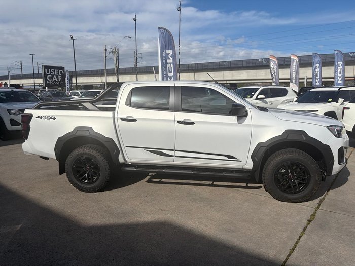 2026 Isuzu D-MAX BLADE