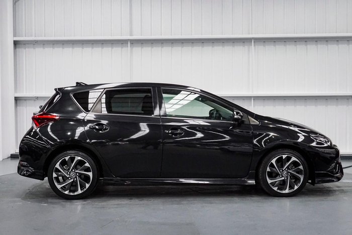 2017 Toyota Corolla ZR