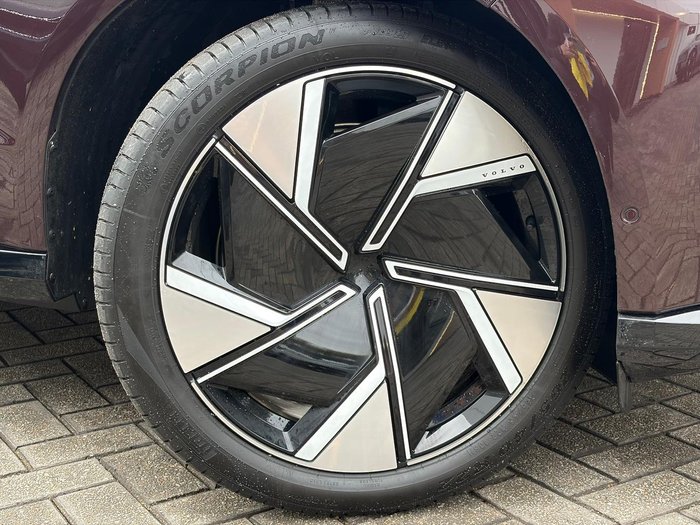 2025 Volvo EX90 Ultra Twin Motor Performance