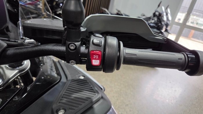 2026 BMW Motorrad R 1300 GS ADVENTURE Black