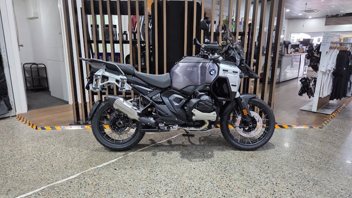 2026 BMW Motorrad R 1300 GS ADVENTURE Black