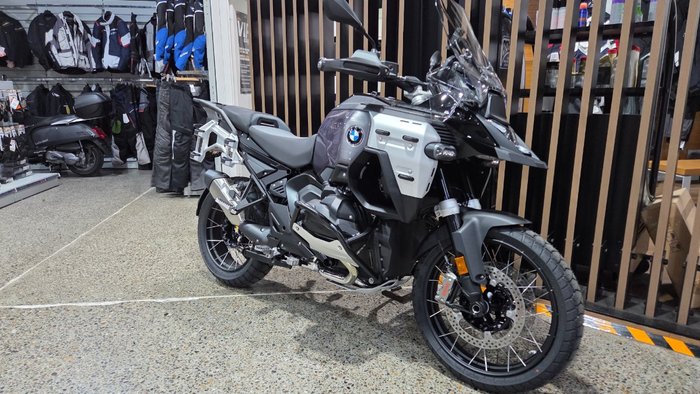 2026 BMW Motorrad R 1300 GS ADVENTURE Black
