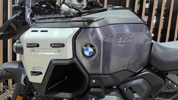 2026 BMW Motorrad R 1300 GS ADVENTURE Black