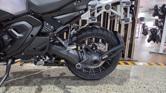 2026 BMW Motorrad R 1300 GS ADVENTURE Black
