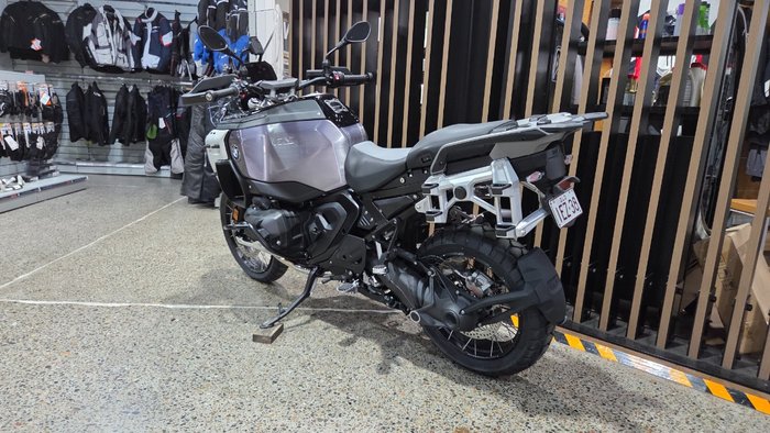 2026 BMW Motorrad R 1300 GS ADVENTURE Black