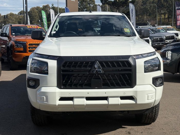 2024 Mitsubishi Triton GLX+
