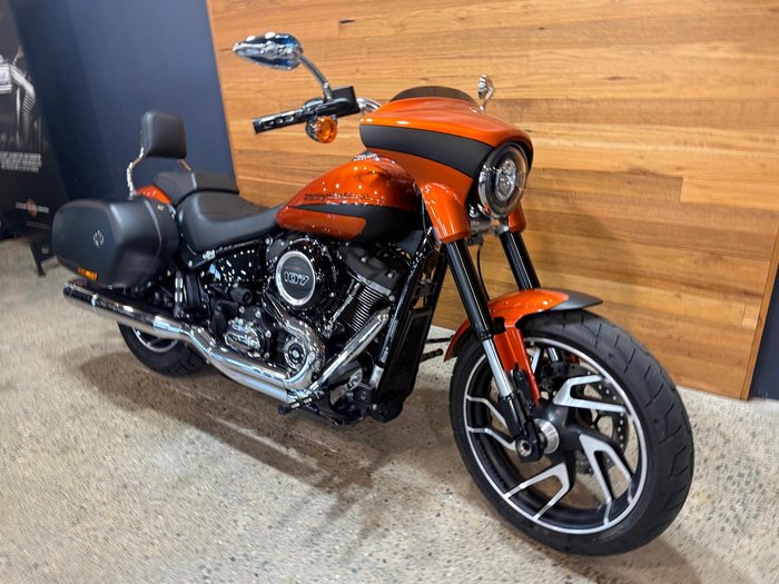 2019 Harley-Davidson Sport Glide 107 (FLSB)