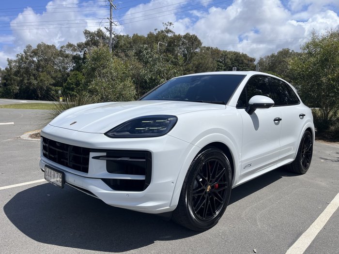 2024 Porsche Cayenne GTS