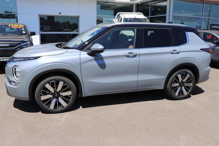 2026 Mitsubishi Outlander Exceed
