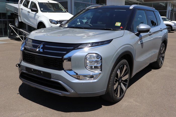 2026 Mitsubishi Outlander Exceed