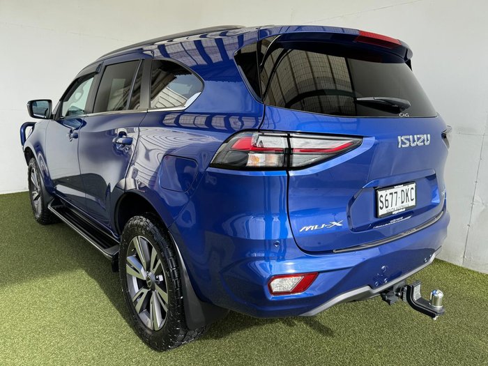 2022 Isuzu MU-X LS-T