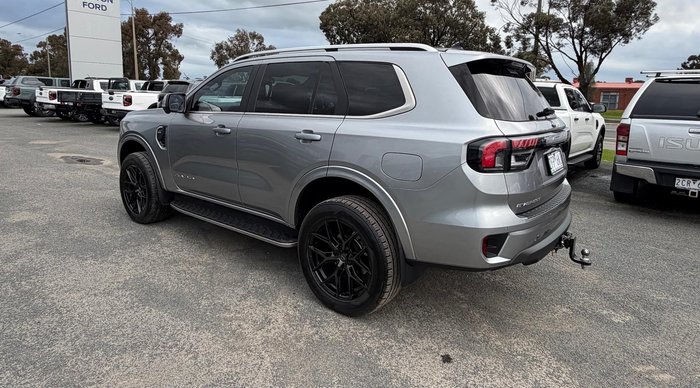 2025 Ford Everest Platinum